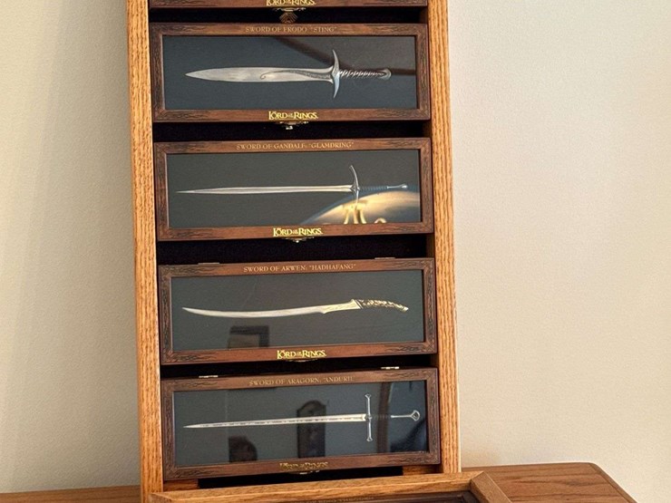 lord-of-the-rings-sword-collection-image-1