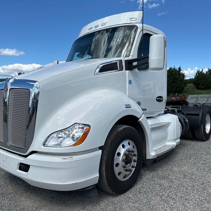2019 KENWORTH T680