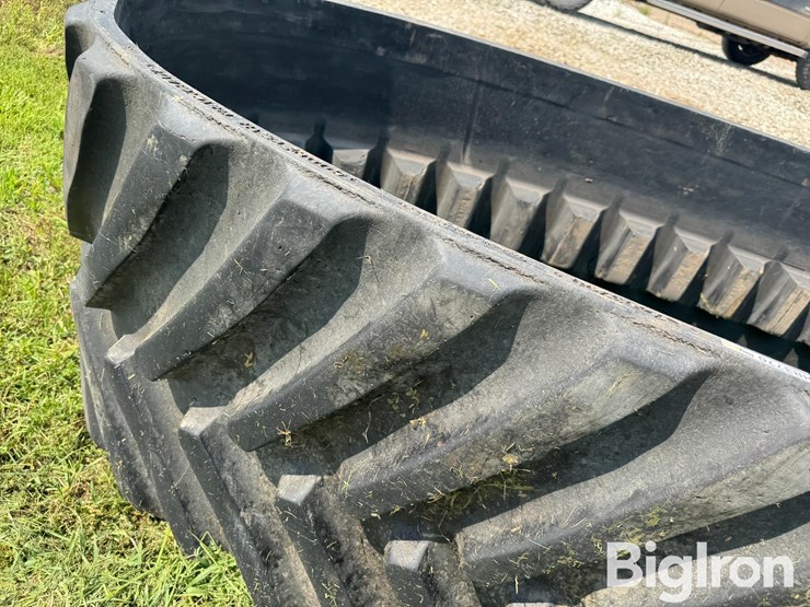 goodyear-30"-quad-track-track-image-15
