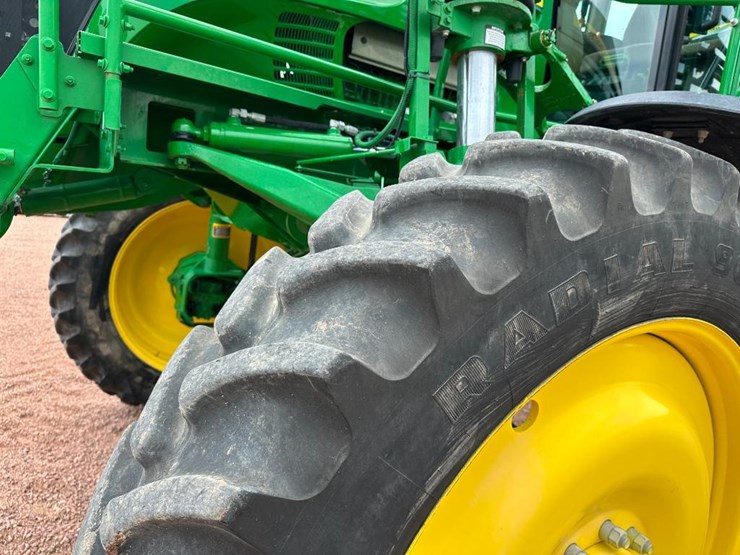 2012-john-deere-4730-image-10