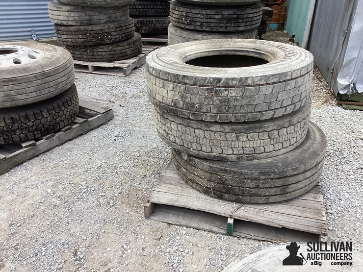 11r22.5-tires-image-9