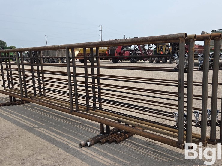 24'-free-standing-panels-(bid-per-unit)-image-1