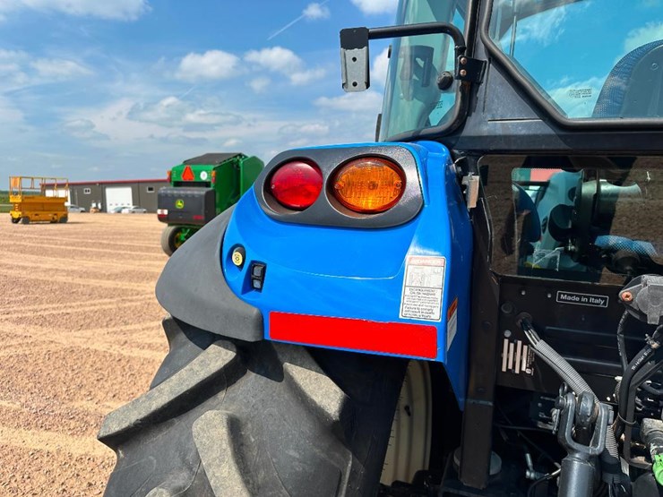 2016-new-holland-t4.120-image-23