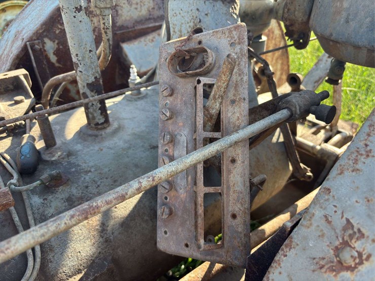 mccormick-deering-titan-10-20-image-75