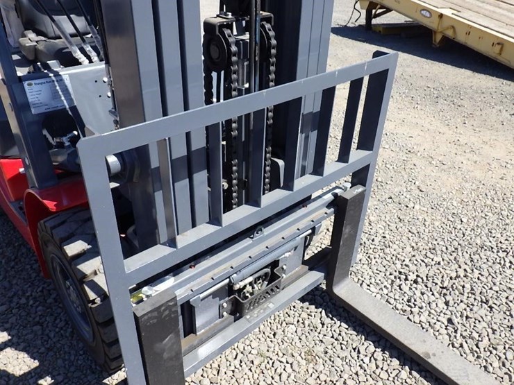 2023-rum-fg25l-forklift-image-9