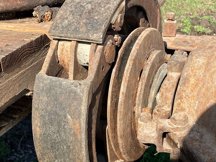 worthington-air-compressor-unit-on-highway-cart-image-39