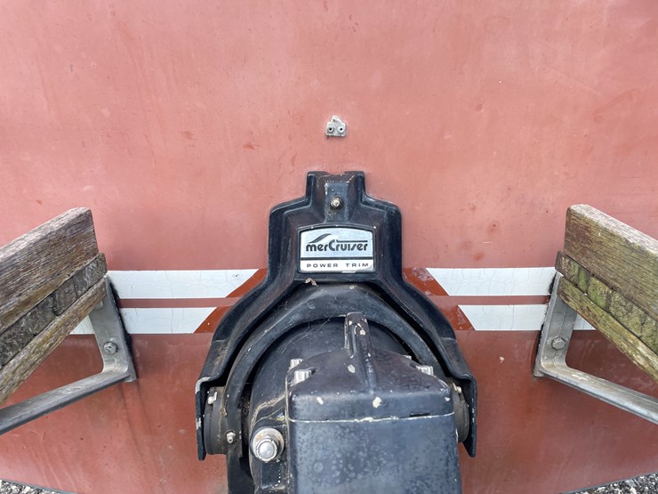#6340-•-century-22'-boat-(no-title)-image-26