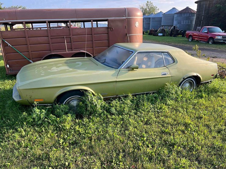 1974-ford-mustang-image-1