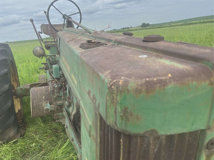 john-deere-70-image-12