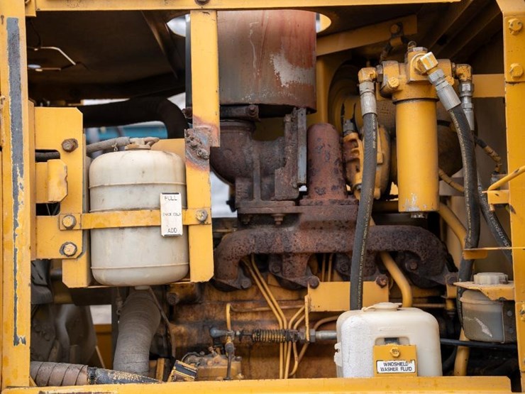 1996-deere-344g-image-49