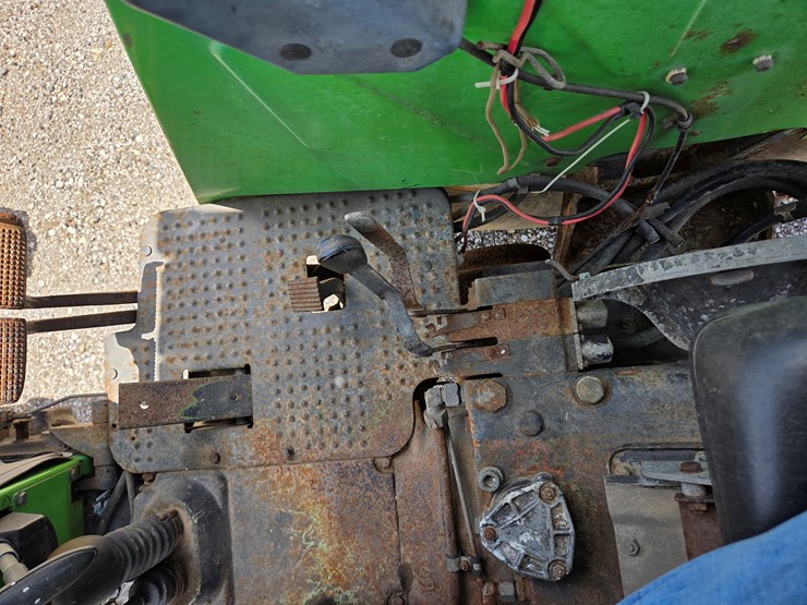 #2406-•-deitz-fahr-d1070s-tractor-image-7