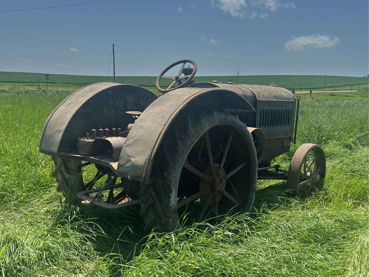 mccormick-deering-10-20-image-5