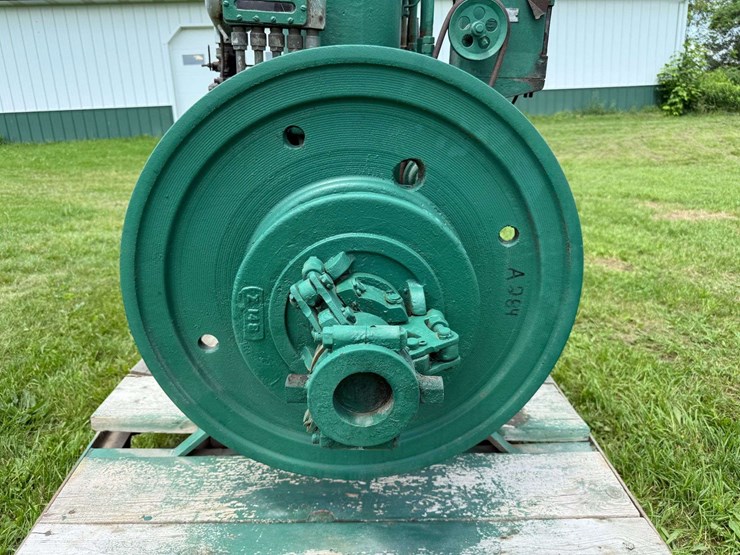 holt-4-cylinder-engine.-image-12
