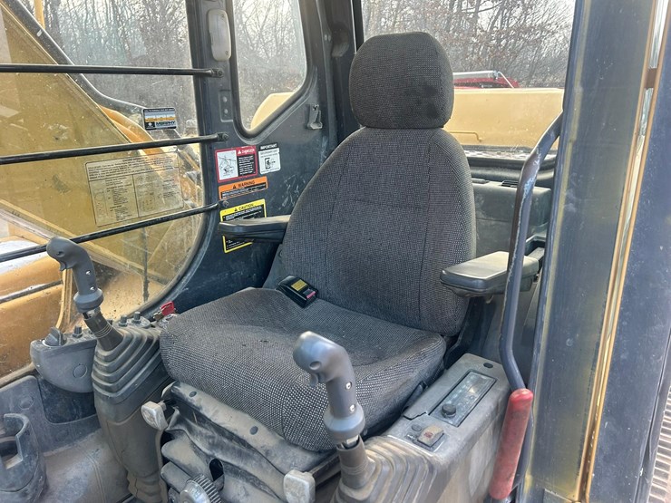 2003-deere-200c-lc-image-49