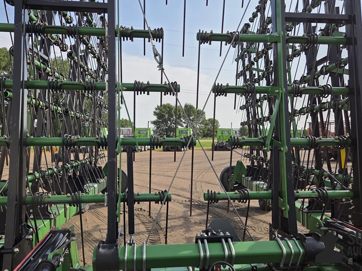 summers-sh3960-48'-super-harrow-image-16