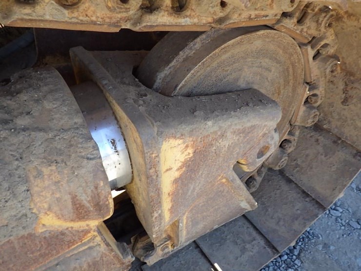 2001-caterpillar-d5m-xl-image-45