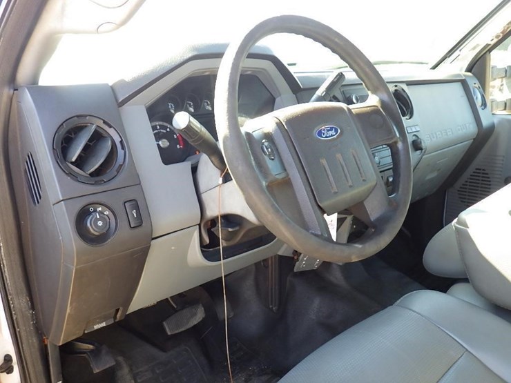 2014-ford-f450-image-19