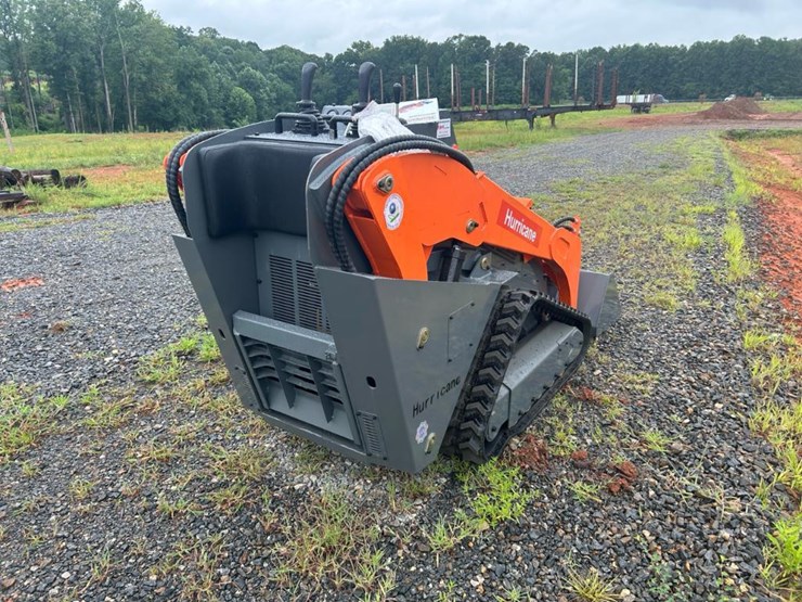 #1006-•-unused-hrc600l-mini-skid-steer-image-3