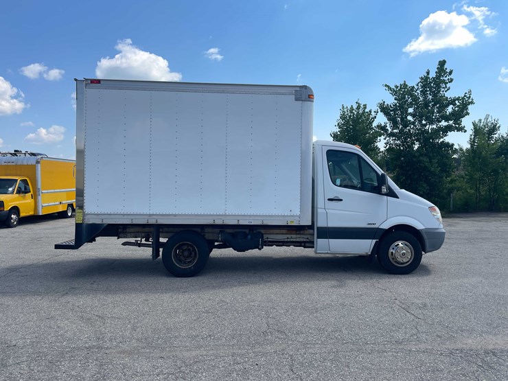 2011-freightliner-sprinter-3500-image-7