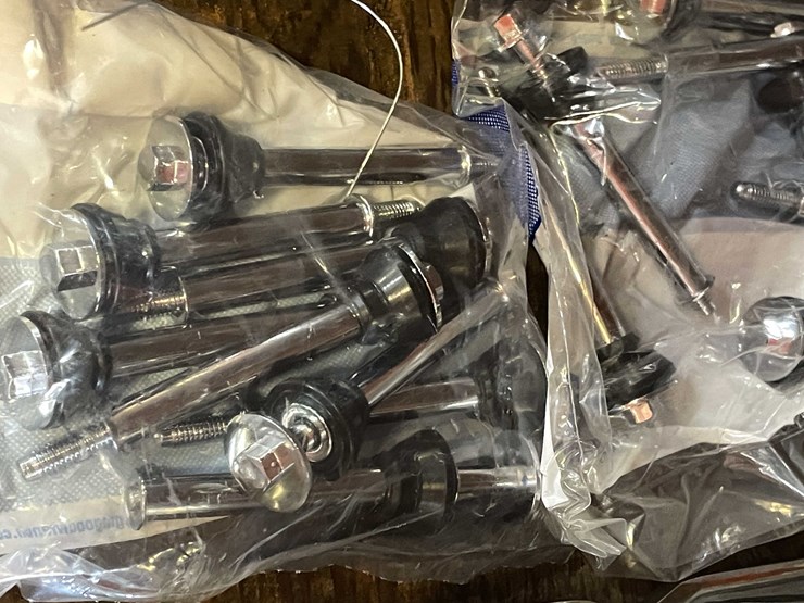 #2127-•-gm-ls-valve-covers-(pr6)-image-8