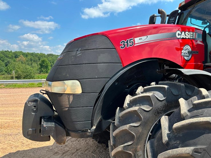 2015-case-ih-magnum-315-image-28