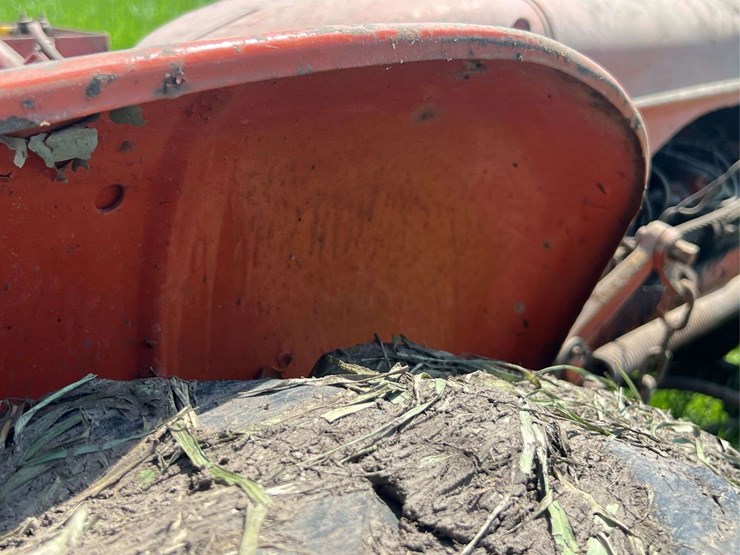 allis-chalmers-with-sickle-mower-image-28