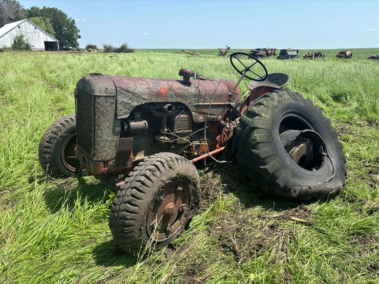 ji-case-tractor-image-1