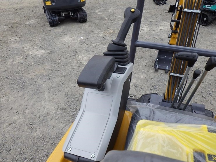 2025-cfg-mx20r-hydraulic-excavator-image-20