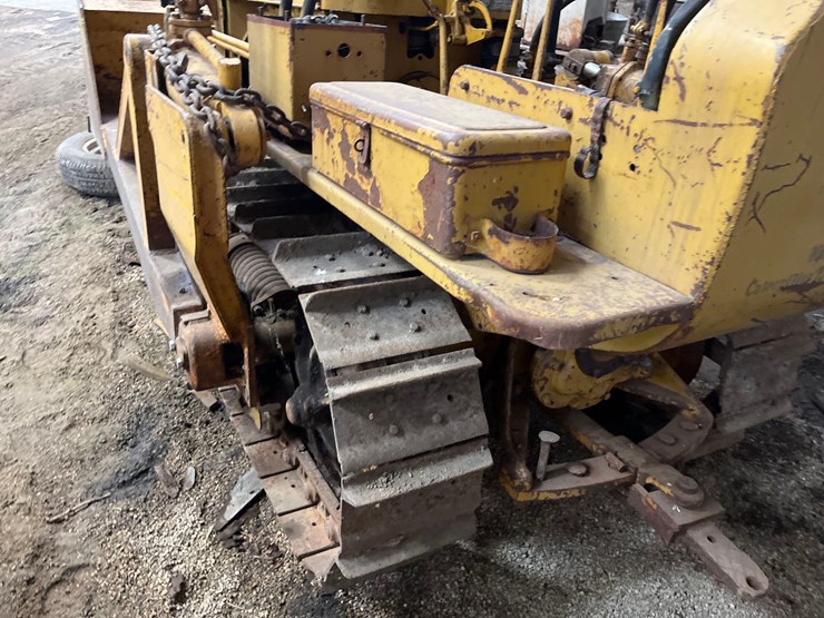 caterpillar-d2-image-9