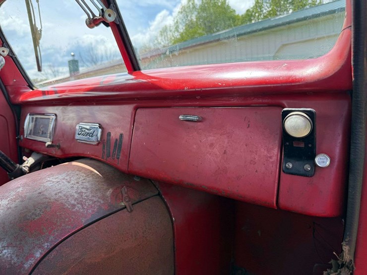 ford-custom-pickup-original-paint-image-28