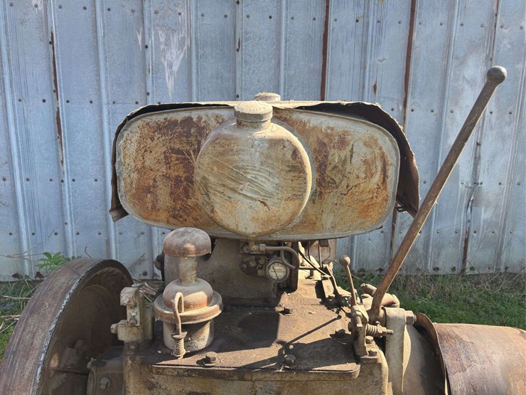 john-deere-model-w111-engine-image-16