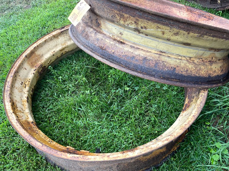 #7456-•-pair-of-tractor-tire-rims-image-9