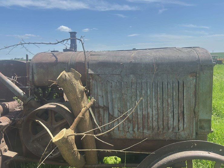 mccormick-deering-10-20-image-19