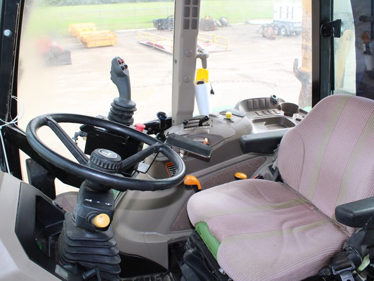 2013-john-deere-d-image-8