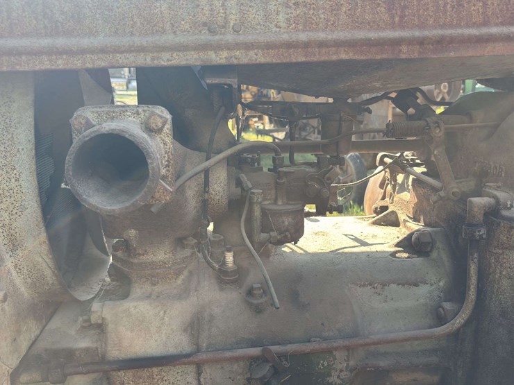 john-deere-model-w111-engine-image-22