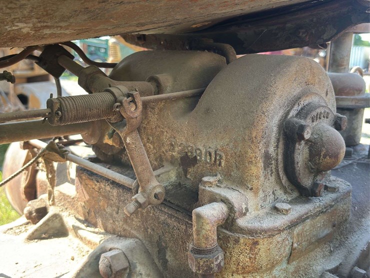 john-deere-model-w111-engine-image-24