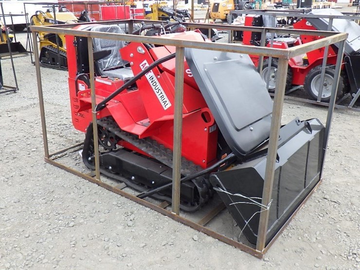2025-agt-sda-140t-skid-steer-tracked-loader-image-4