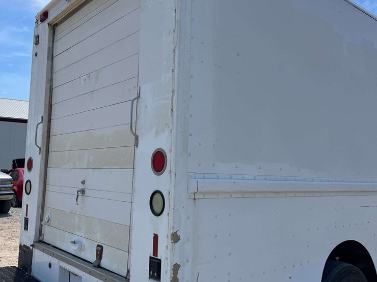 2000-freightliner-s/a-box-truck-image-15