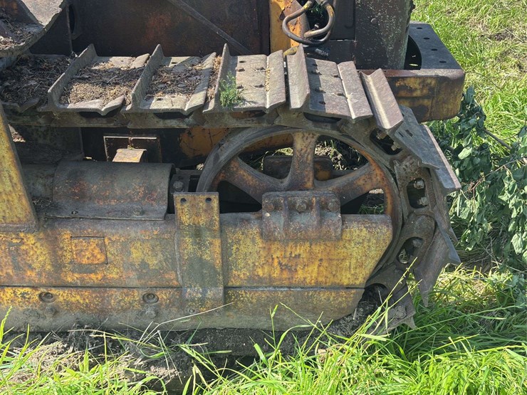 minneapolis-moline-crawler-image-10