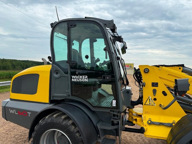 2015-wacker-neuson-wl60t-image-16