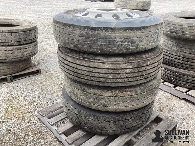 11r24.5-tires-&-rims-image-7