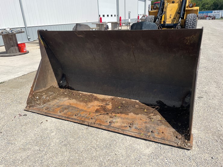 #6282-•-95"-loader-bucket-image-2