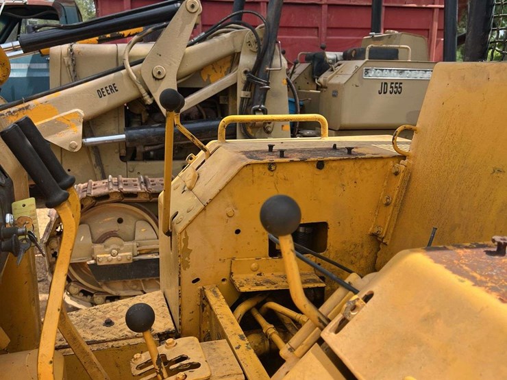deere-350b-image-26