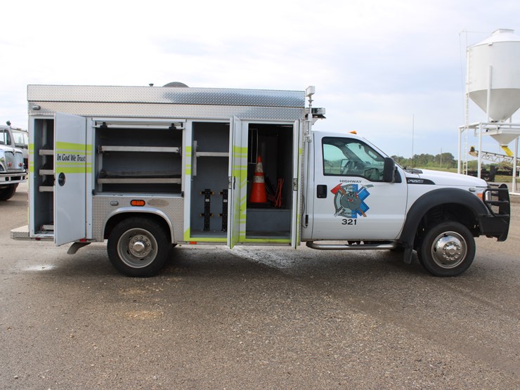 2011-ford-f550-image-4