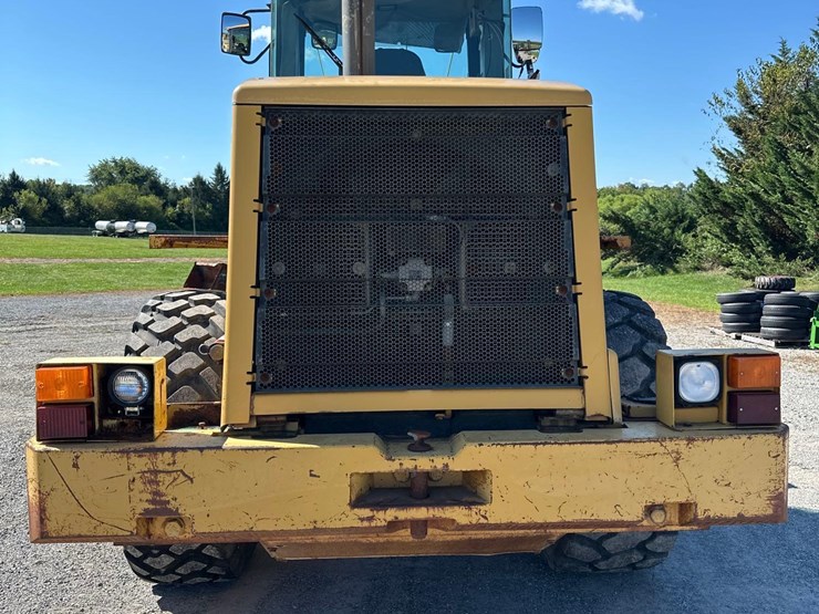 caterpillar-938g-image-10