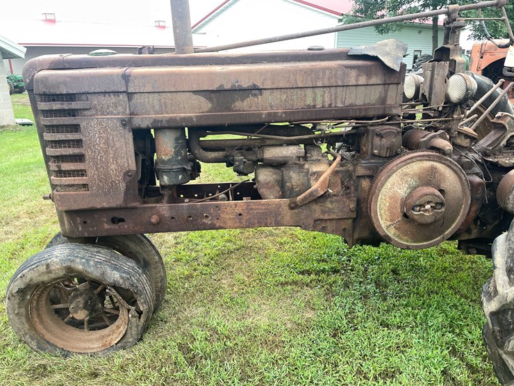 #6682-•-1946-john-deere-parts-tractor-image-19