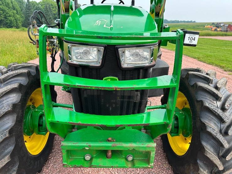 2018-john-deere-5075m-image-35