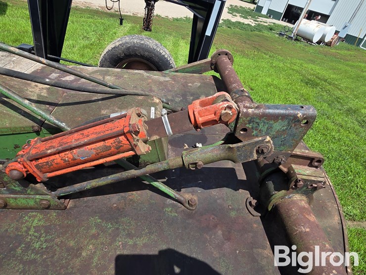 john-deere-pull-type-shredder-image-11