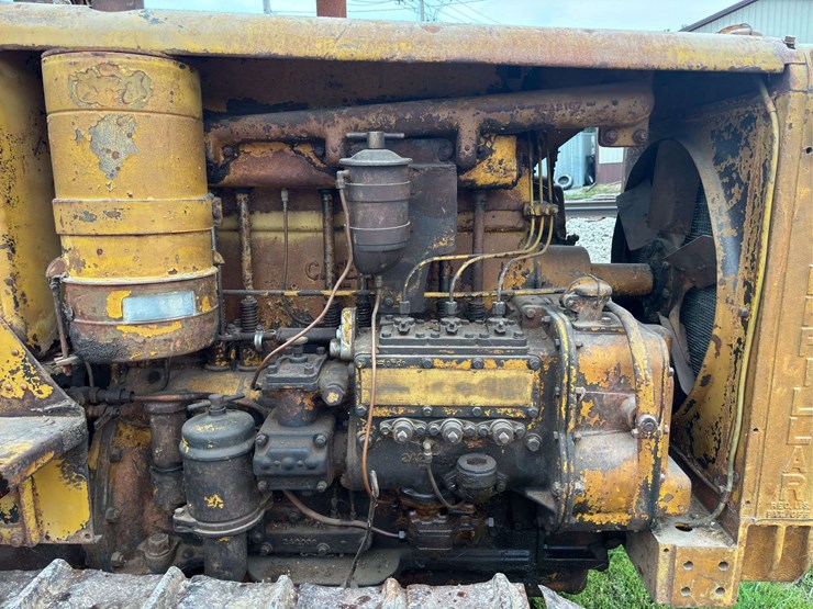 caterpillar-forty-diesel-crawler-image-18