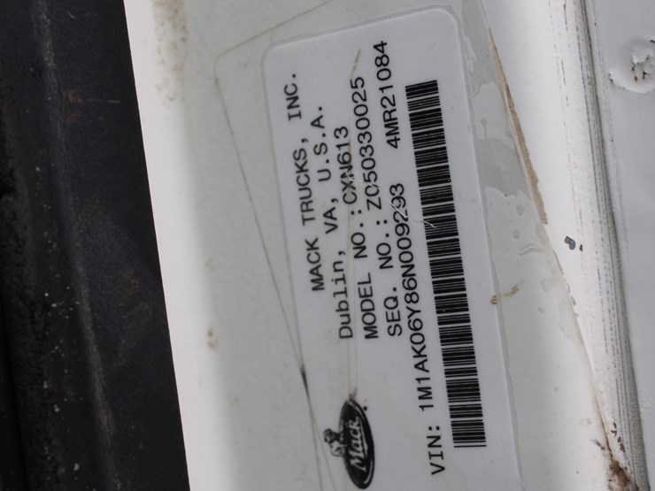 #2202-•-2006-mack-cxn613-truck-image-8